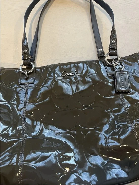 Coach Olive Green Op Art Embossed Patent Leather East West Gallery Tote - Picture 7 of 16